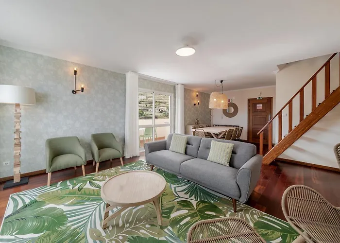 Reis Magos V By An Island Caniço